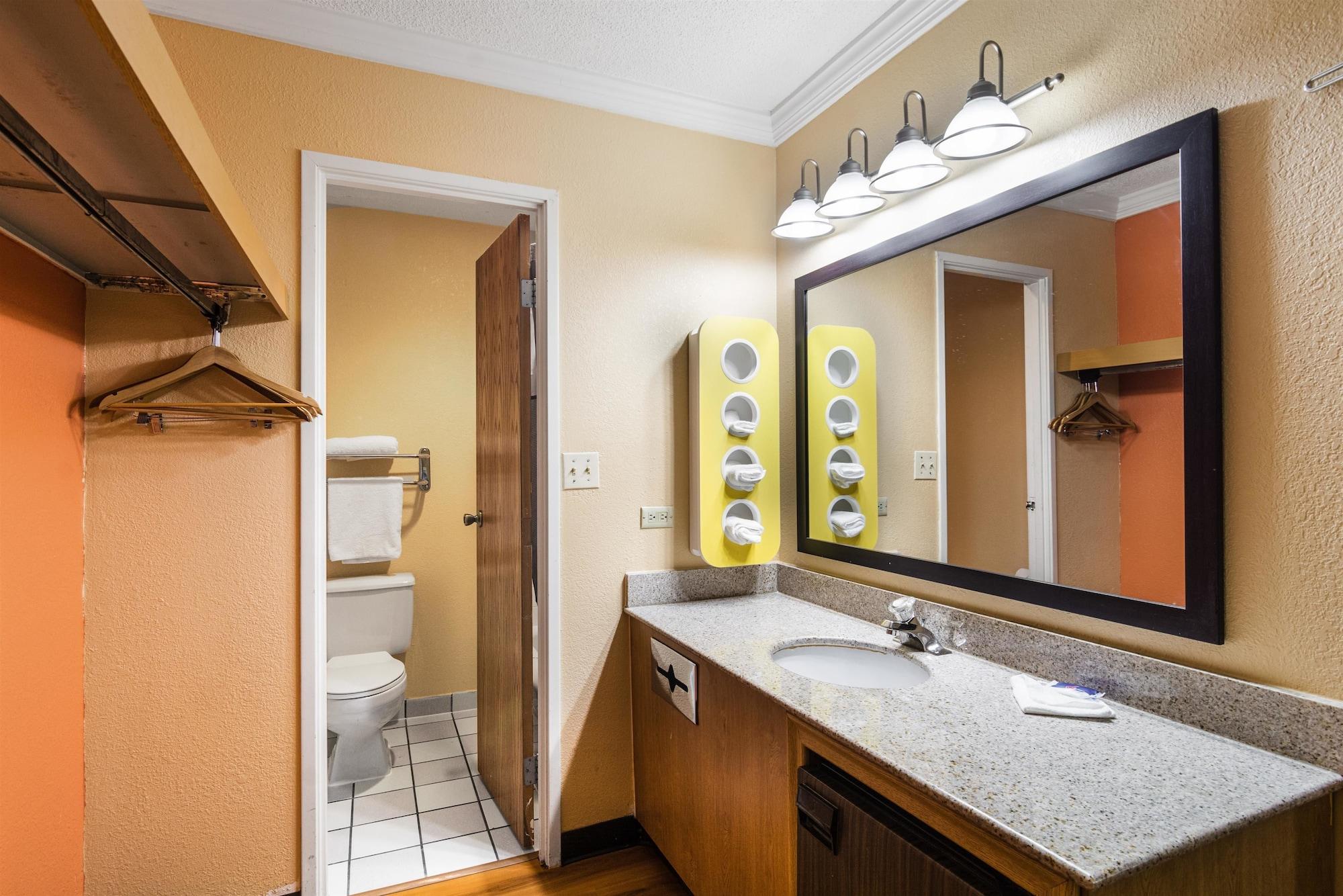 Motel 6-Libertyville, Il Luaran gambar