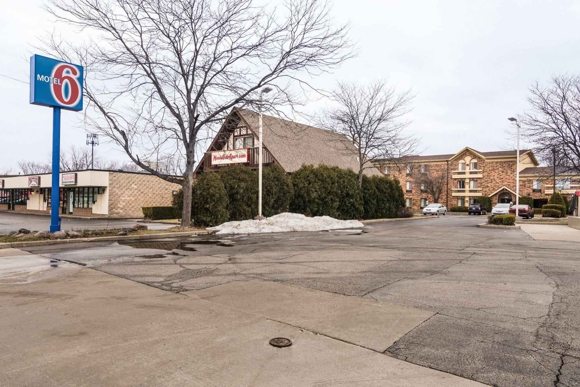 Motel 6-Libertyville, Il Luaran gambar