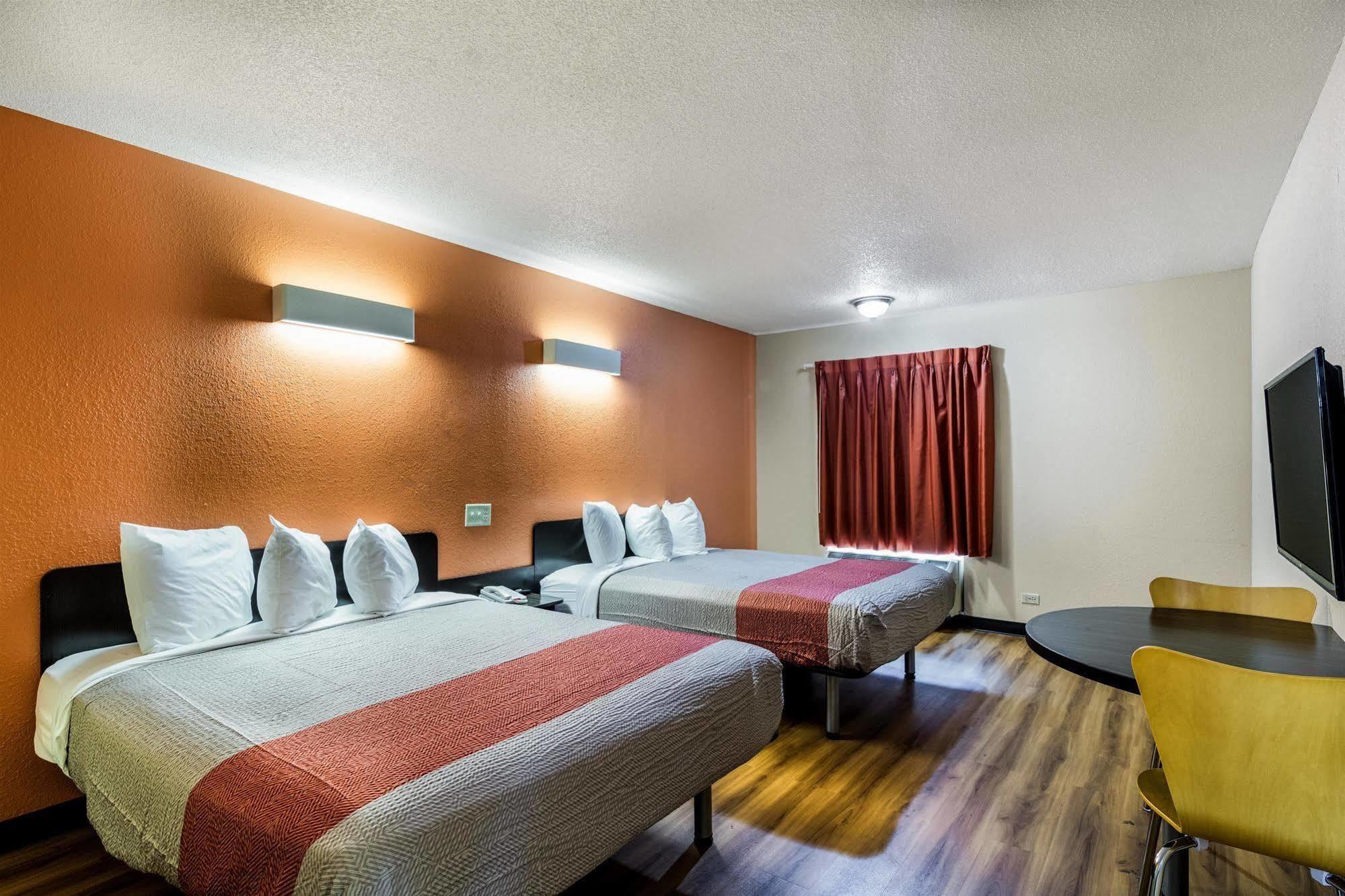 Motel 6-Libertyville, Il Luaran gambar