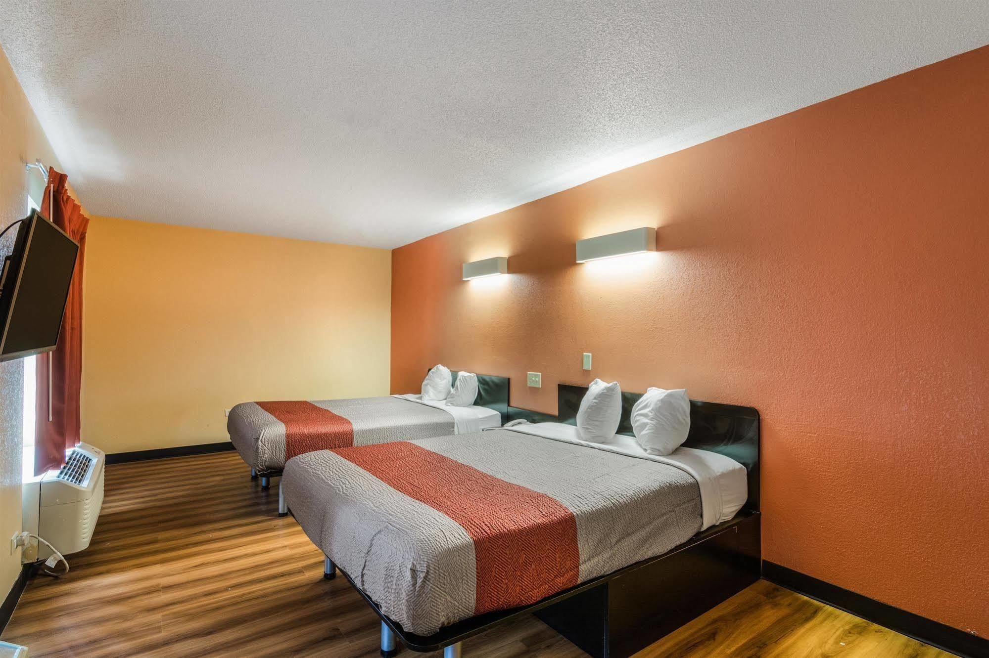 Motel 6-Libertyville, Il Luaran gambar
